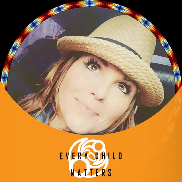 Meet your Posher, Leah - Picture 1 of 1